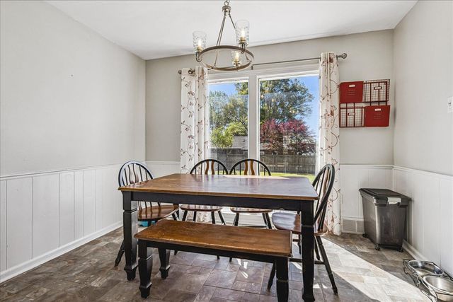 8021 BROOXIE CV, Germantown, TN 38138