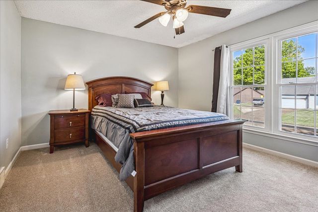 8021 BROOXIE CV, Germantown, TN 38138