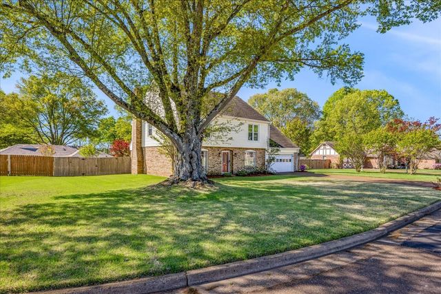 8021 BROOXIE CV, Germantown, TN 38138