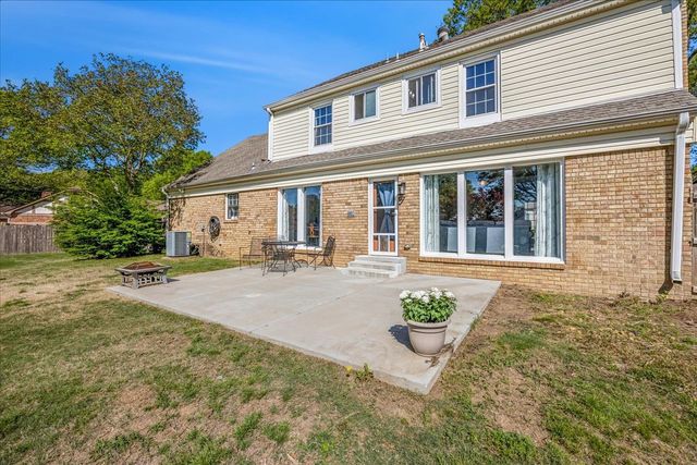 8021 BROOXIE CV, Germantown, TN 38138