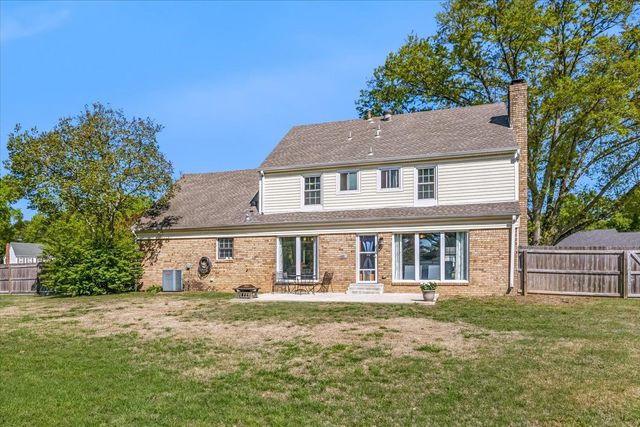 8021 BROOXIE CV, Germantown, TN 38138