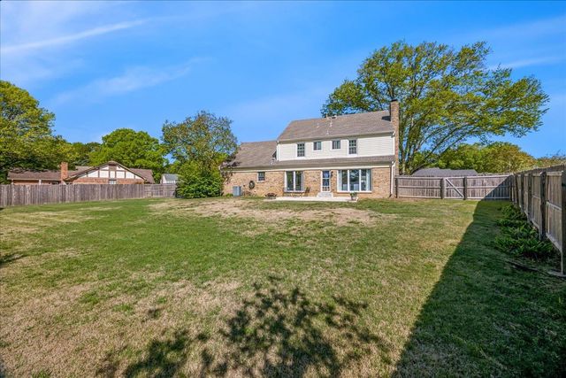 8021 BROOXIE CV, Germantown, TN 38138