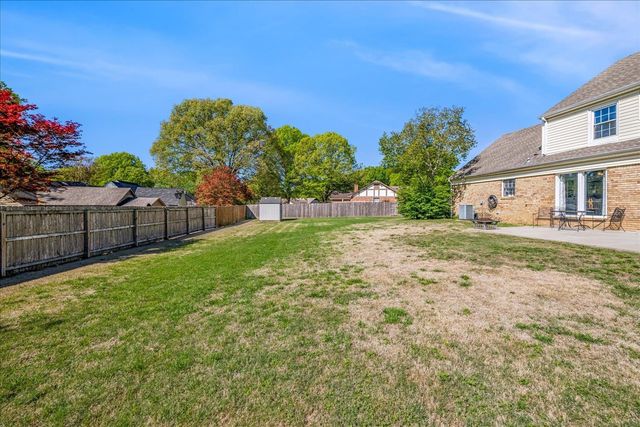 8021 BROOXIE CV, Germantown, TN 38138
