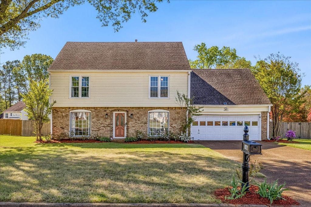 8021 BROOXIE CV, Germantown, TN 38138