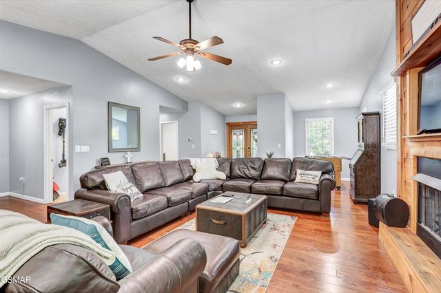 2259 Hartford Road, Cosby, TN 37722