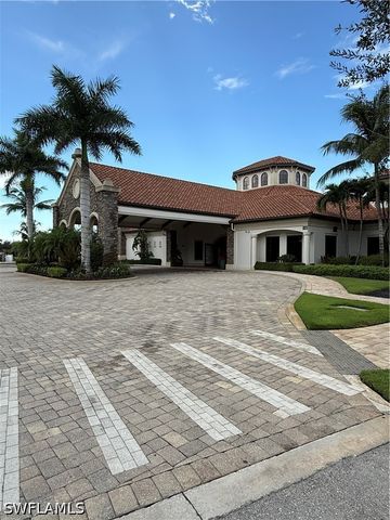 9816 Giaveno CIR 1317, Naples, FL 34113