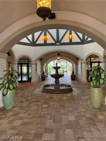 9816 Giaveno CIR 1317, Naples, FL 34113