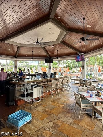 9816 Giaveno CIR 1317, Naples, FL 34113