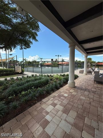 9816 Giaveno CIR 1317, Naples, FL 34113
