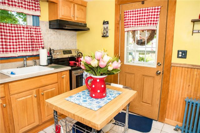 147 Pawtuxet Terrace, West Warwick, RI 02893