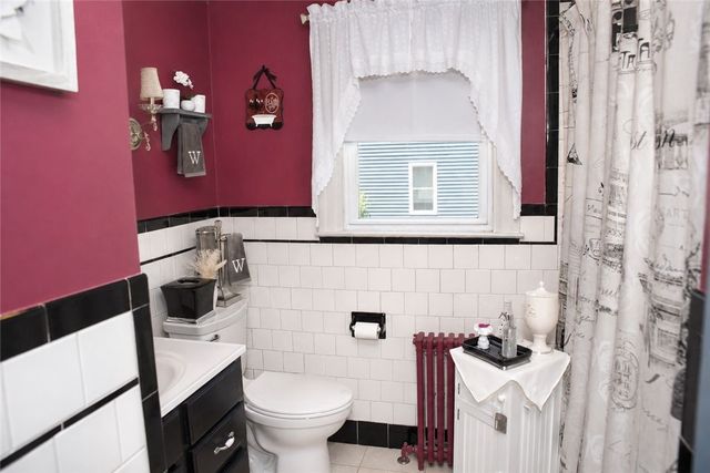 147 Pawtuxet Terrace, West Warwick, RI 02893
