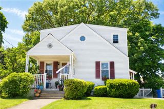 147 Pawtuxet Terrace, West Warwick, RI 02893
