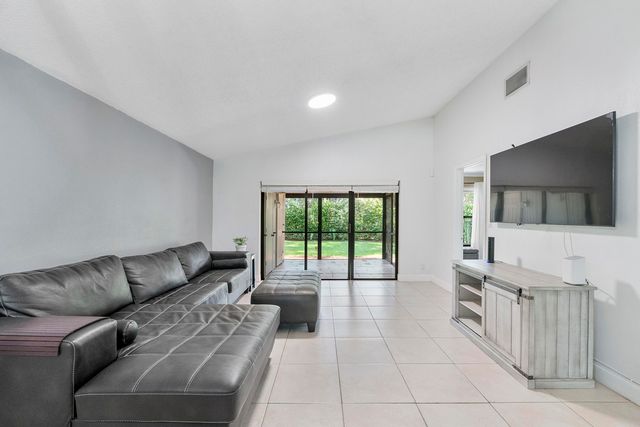 4149 Palm Forest Drive S, Delray Beach, FL 33445