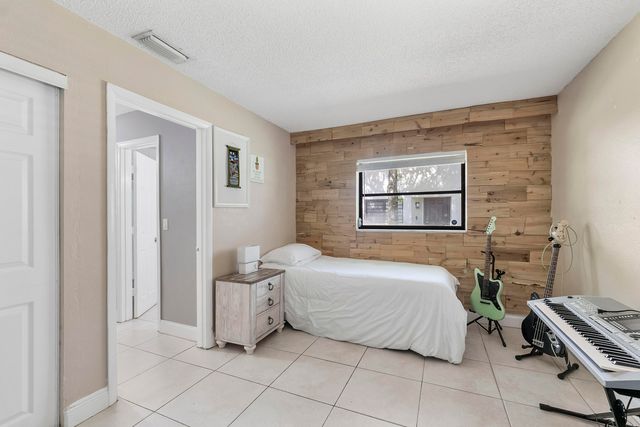 4149 Palm Forest Drive S, Delray Beach, FL 33445