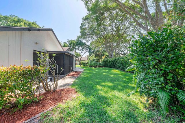 4149 Palm Forest Drive S, Delray Beach, FL 33445