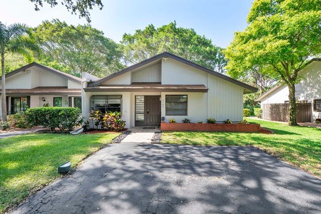 4149 Palm Forest Drive S, Delray Beach, FL 33445
