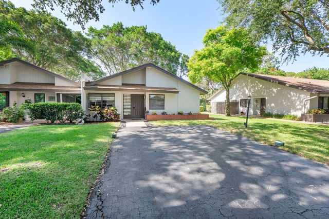 4149 Palm Forest Drive S, Delray Beach, FL 33445