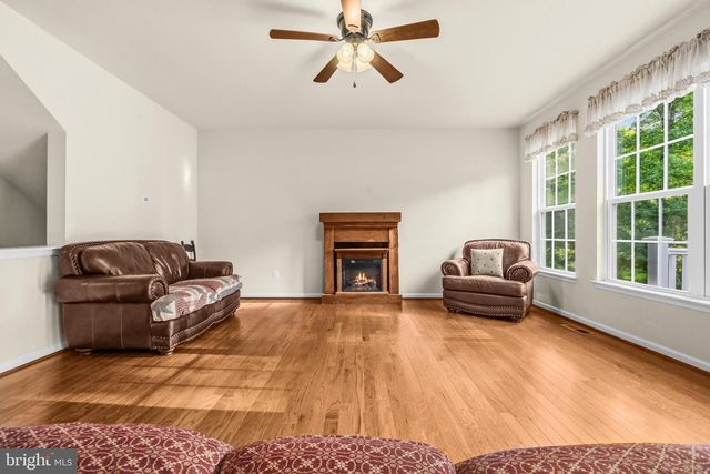 18184 PRESIDIO PL, Round Hill, VA 20141