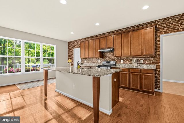 18184 PRESIDIO PL, Round Hill, VA 20141