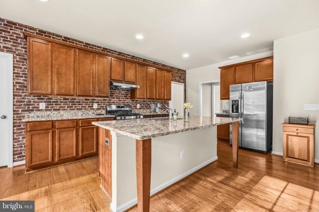 18184 PRESIDIO PL, Round Hill, VA 20141
