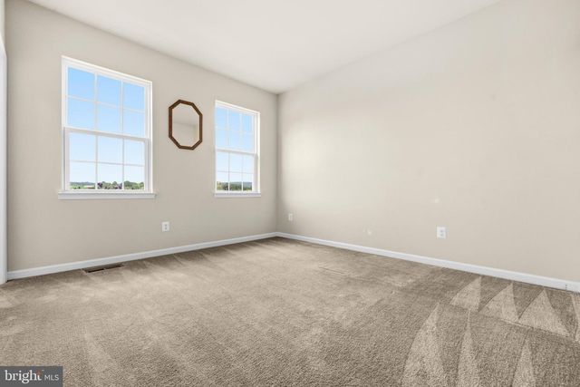 18184 PRESIDIO PL, Round Hill, VA 20141