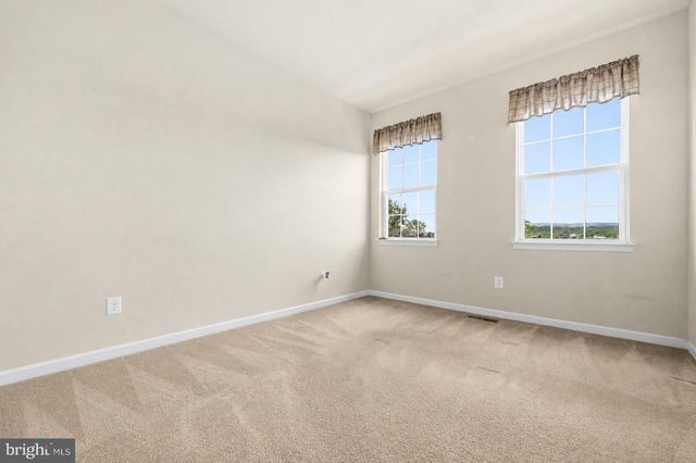 18184 PRESIDIO PL, Round Hill, VA 20141