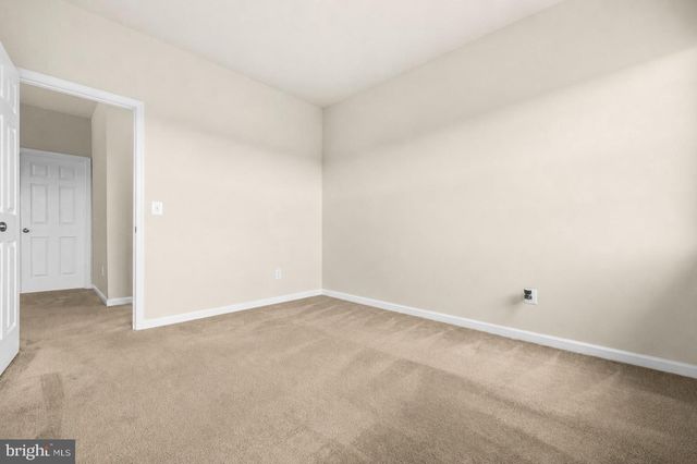 18184 PRESIDIO PL, Round Hill, VA 20141