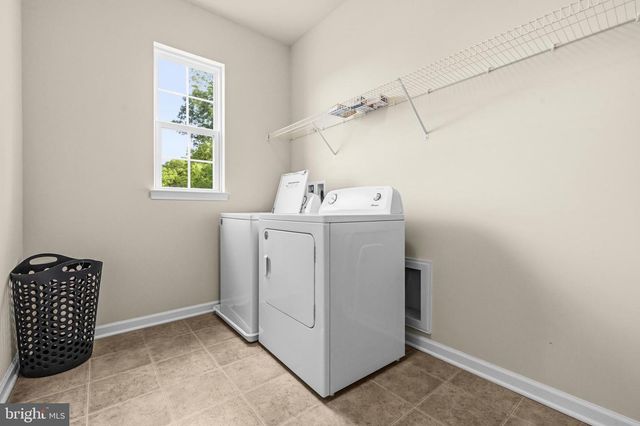 18184 PRESIDIO PL, Round Hill, VA 20141