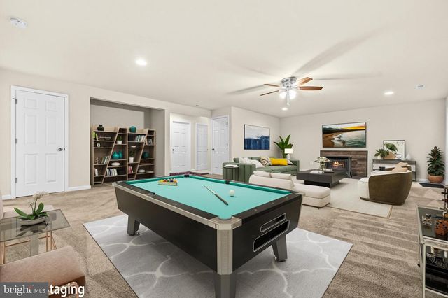 18184 PRESIDIO PL, Round Hill, VA 20141