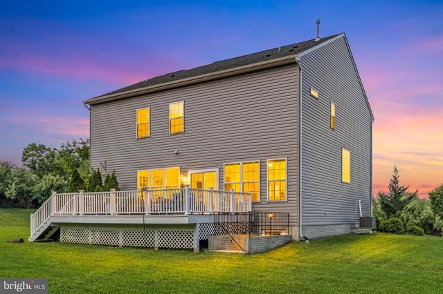 18184 PRESIDIO PL, Round Hill, VA 20141