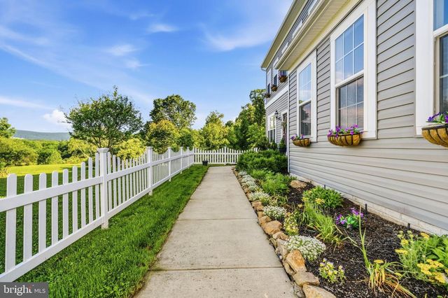 18184 PRESIDIO PL, Round Hill, VA 20141
