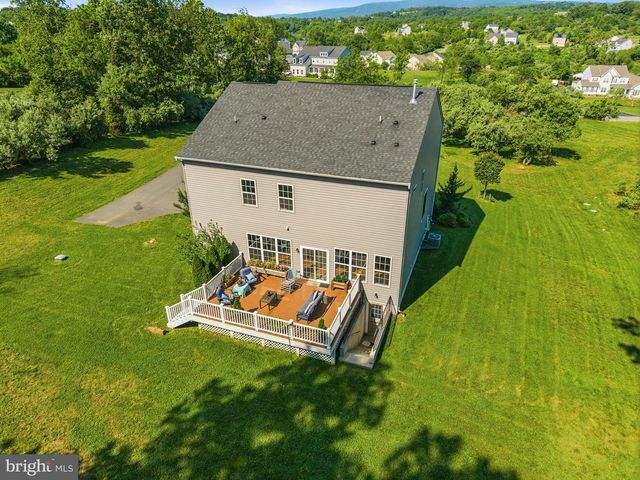 18184 PRESIDIO PL, Round Hill, VA 20141