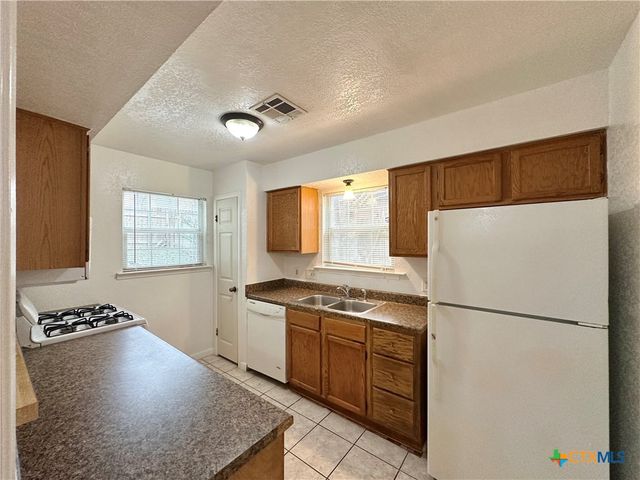 1128 Royal Crest Drive, Killeen, TX 76549