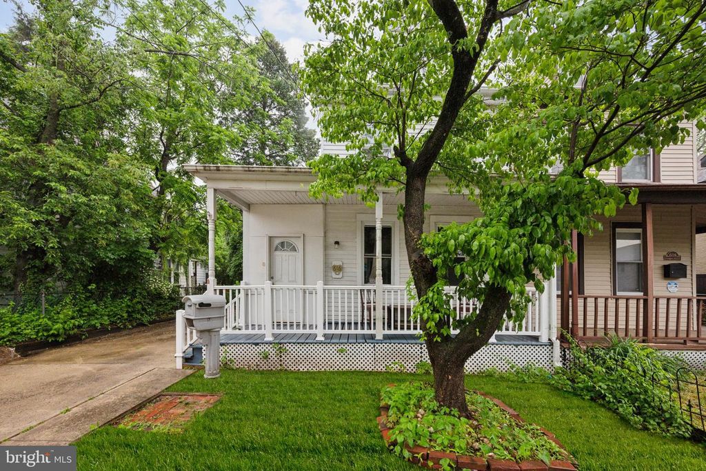 616 COOPER STREET, Beverly, NJ 08010