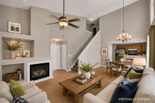606 W Oaks Drive, Woodstock, GA 30188