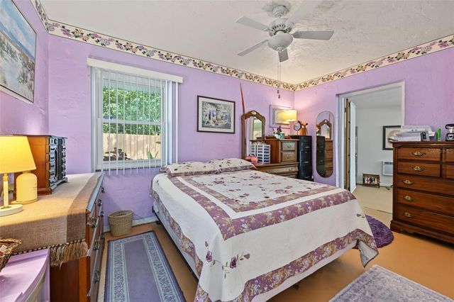 4139 1ST STREET NE, St Petersburg, FL 33703