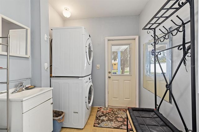 4139 1ST STREET NE, St Petersburg, FL 33703