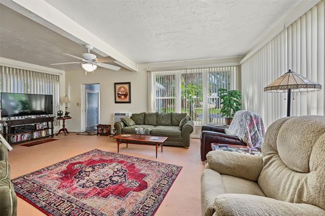 4139 1ST STREET NE, St Petersburg, FL 33703