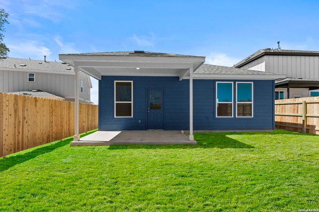 209 Jersey Ln, Boerne, TX 78006