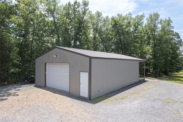 479872 1080 Road, Muldrow, OK 74948