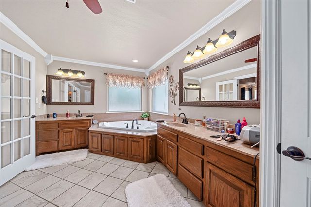 479872 1080 Road, Muldrow, OK 74948