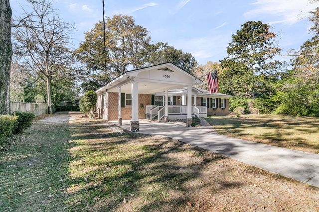 1510 Jahnz Avenue, Summerville, SC 29485
