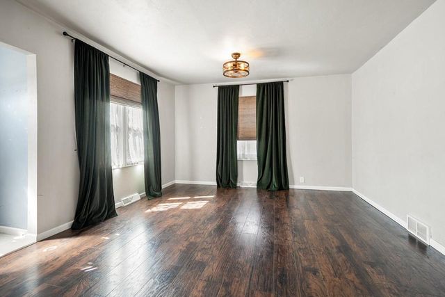 1542 9TH STREET, Green Bay, WI 54304