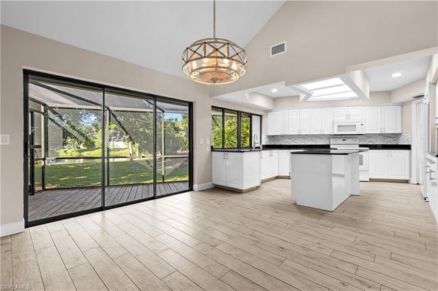 12331 Oak Brook CT, Fort Myers, FL 33908