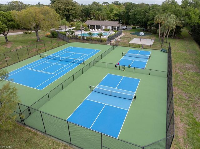 12331 Oak Brook CT, Fort Myers, FL 33908
