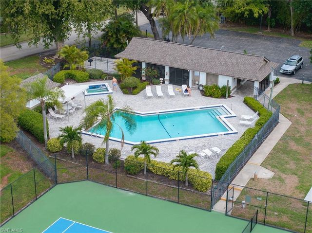 12331 Oak Brook CT, Fort Myers, FL 33908
