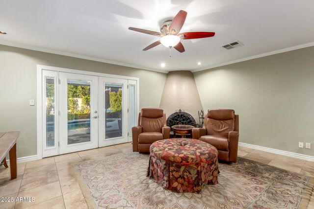 4364 E SHEENA Drive, Phoenix, AZ 85032