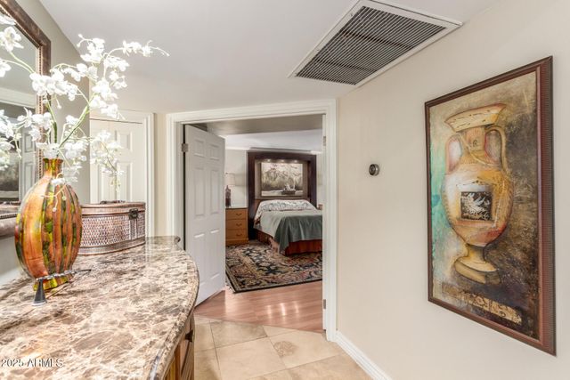 4364 E SHEENA Drive, Phoenix, AZ 85032