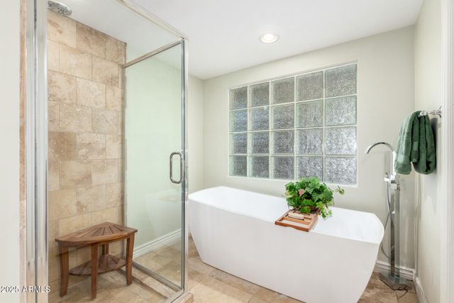 4364 E SHEENA Drive, Phoenix, AZ 85032