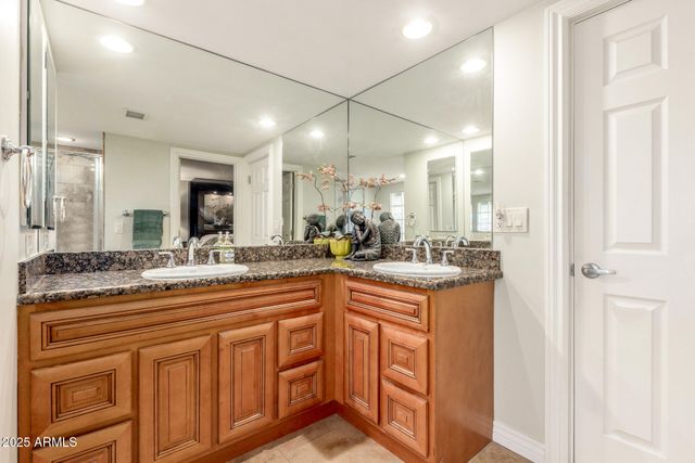 4364 E SHEENA Drive, Phoenix, AZ 85032